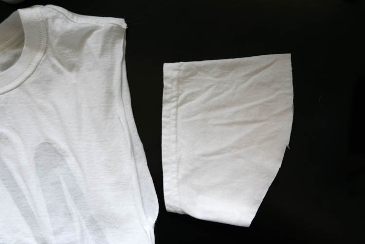 upcycling tshirt into nightshirt:attaching sleeves